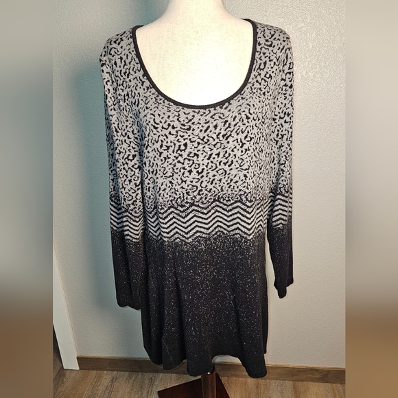 Patterned Black and White Women's Tunic Sweater Size 3x - Picture 5 of 10